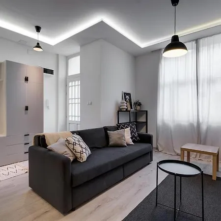 d.Five Rózsa Apartments - Eiffel Apartamento Budapest